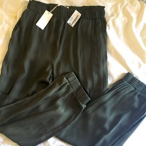 Grade & Gather. Jogger pants, size med